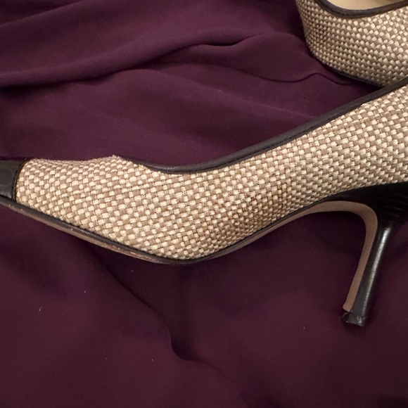 Antonio Melani Tan Woven Pumps With Brown Crocodile Toes and Heels! Size 8.5. - Picture 3 of 5